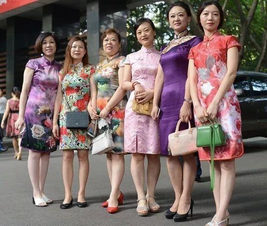 催眠丝袜旗袍妈妈小说,妈妈的心事