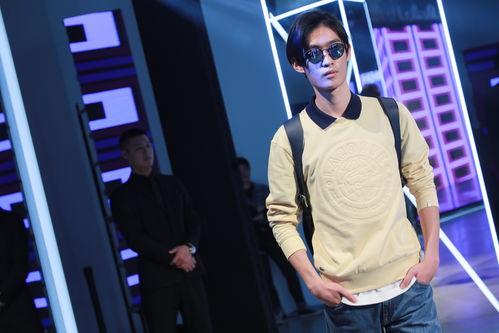 中国男模特走秀视频